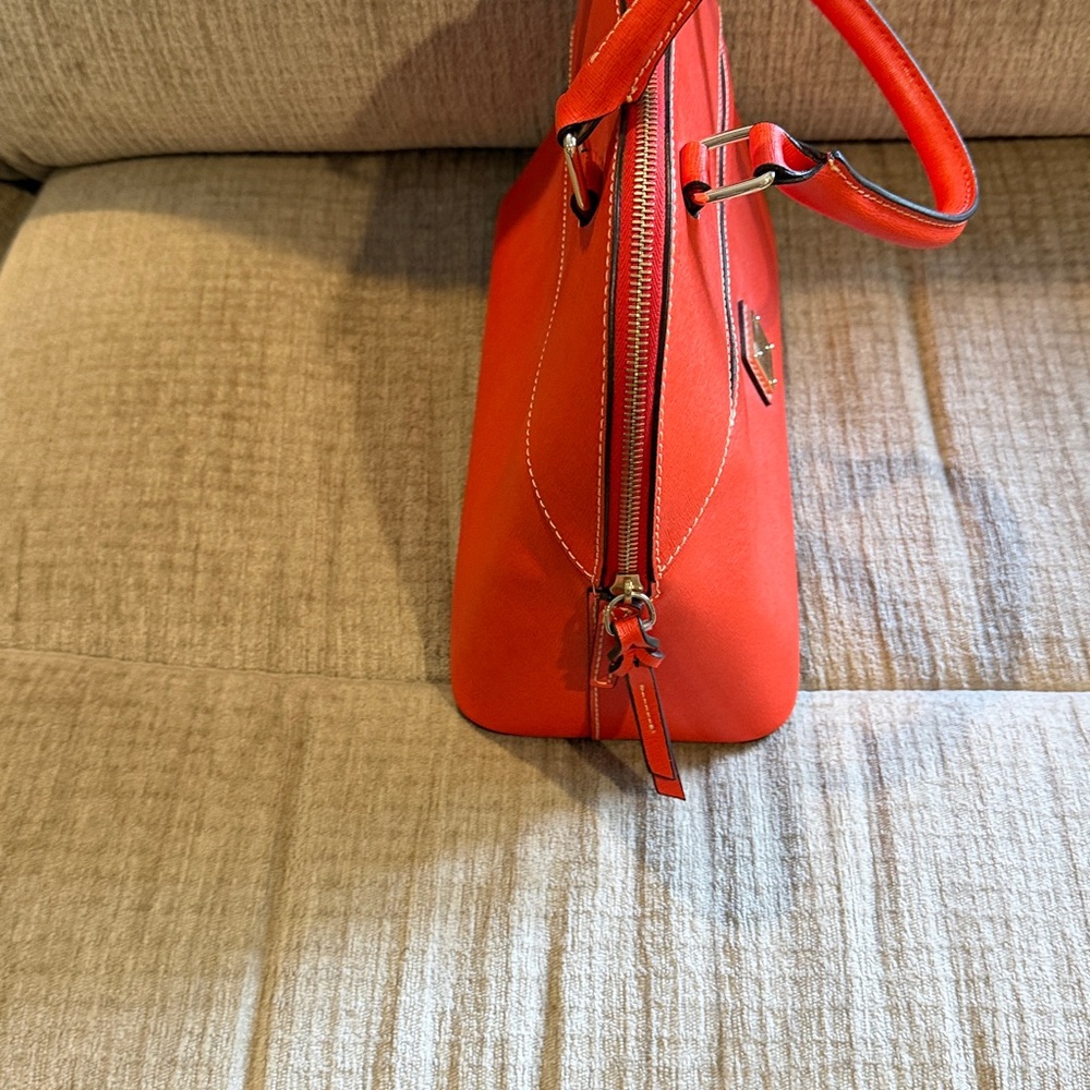 Dooney & Bourke Bold Orange domed Satchel with detachable strap 10 x 12 - Picture 4 of 11